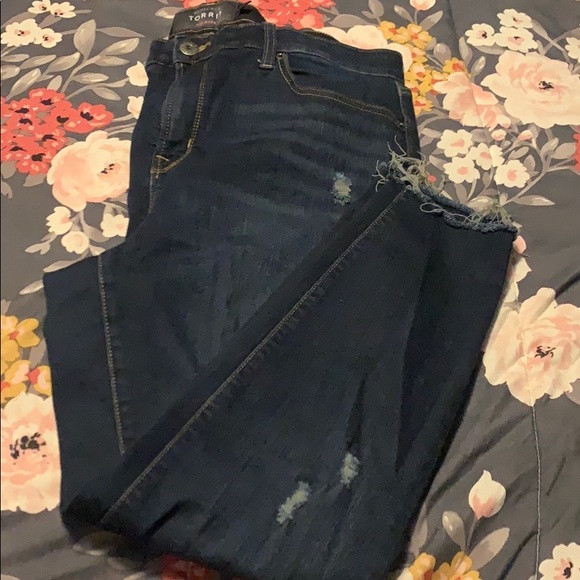 Sky high distressed skinny Jean - Picture 8 of 8